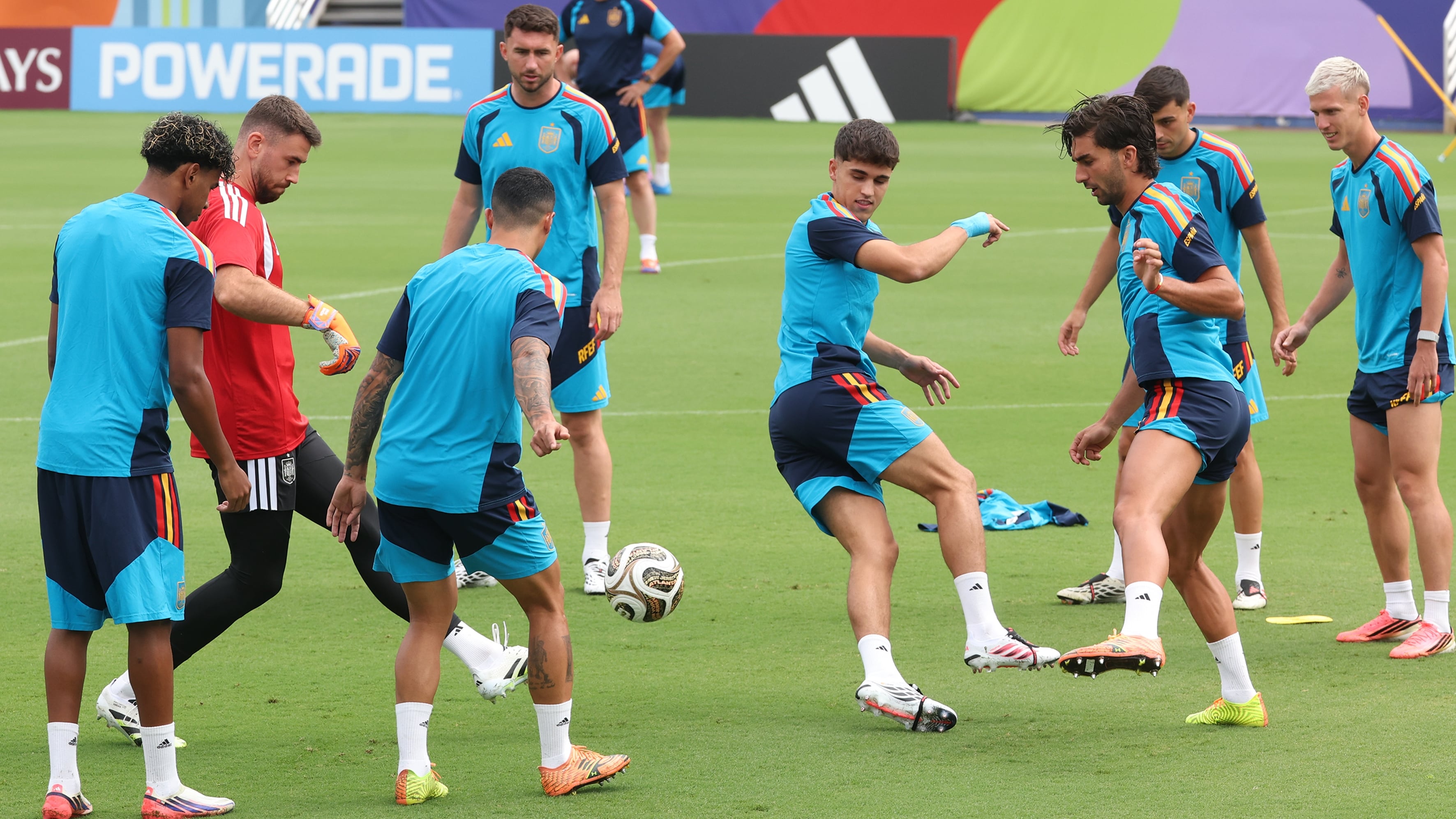 Rodri, sobre el ambiente que se vive en el vestuario de la Roja: “Nos divertimos, lo pasamos bien...”