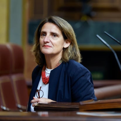 MADRID, 20/11/2024.- La vicepresidenta tercera del Gobierno, Teresa Ribera, comparece este miércoles en el Congreso para ofrecer sus explicaciones sobre su gestión de la dana mientras sigue en el aire su nombramiento como vicepresidenta de la Comisión Europea por el veto del PP. EFE/ Mariscal