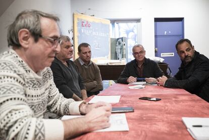 Reunión del grupo "Unidos por Beaucaire", que reúne a miembros de varios partidos de la oposición.