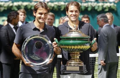 Tommy Haas y Roger Federer, después del partido