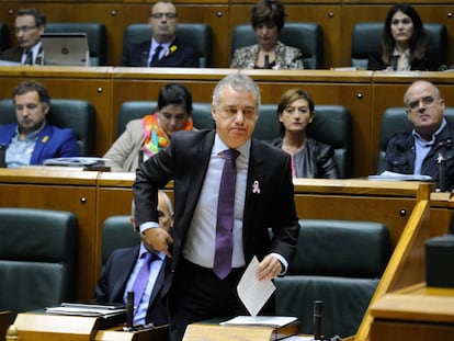 El lehendakari Urkullu, en el pleno del Parlamento celebrado este viernes.