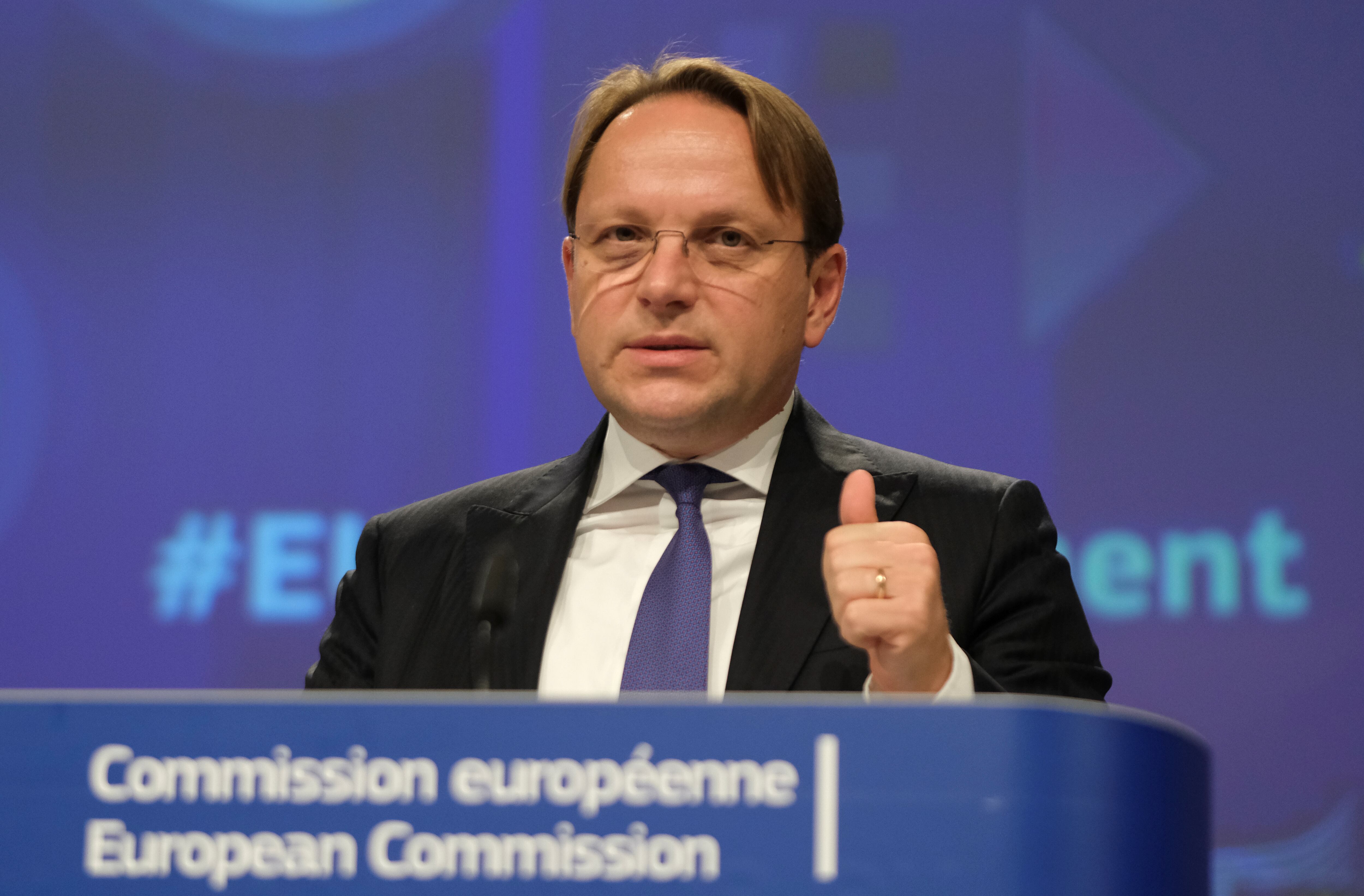 Un escándalo de espionaje de Hungría a la UE implica al comisario de Orbán