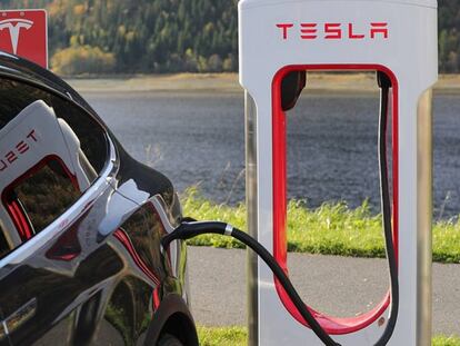 Tesla inaugura su estación de carga número 500 en Europa, ¿dónde?