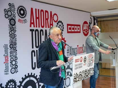 Los secretarios generales de CCOO y UGT, Unai Sordo y Pepe Álvarez, ofrecen una rueda de prensa con motivo de la celebración del Primero de Mayo.