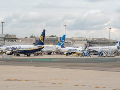 Aviones estacionados en el aeropuerto Adolfo Suárez Madrid-Barajas.