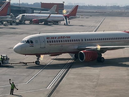 Dos aviones de Air India, el pasado enero en el aeropuerto internacional Gandhi, en Nueva Delhi.