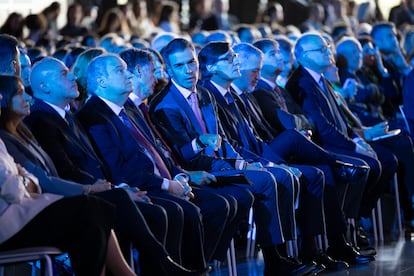 El presidente del Gobierno, Pedro Sánchez, en la primera fila del auditorio de las jornadas del Cercle d'Economia.