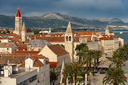 Vista del casto histórico de la ciudad croata de Trogir.