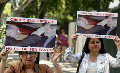 Protestas contra sacerdotes en Chile durante enero de este año.