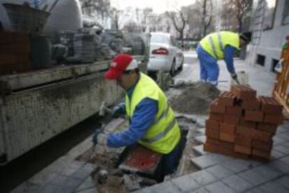 Trabajadores de la construcci&oacute;n en Madrid