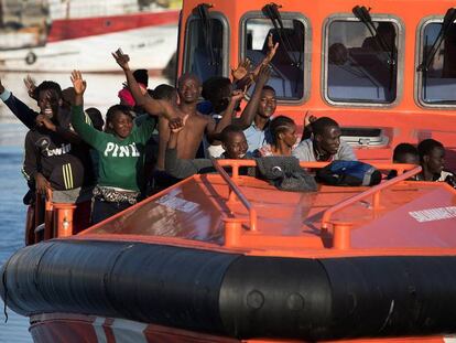 A group of rescued migrants arrives in Spain.