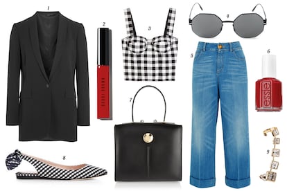 1. Gucci Blazer de corte masculino. 2. Bobbi Brown Lipgloss 3. Dolce & Gabbana Cropped top estilo corpiño. 4. Mykita Gafas de sol con montura de metal. 5. Gucci Jeans capri con vuelta. 6. Essie Laca de uñas. 7. Christopher Kane Bolso de mano de piel. 8. Carven Bailarina sin talón con lazo. 9. Topshop Earcuff de pedrería.