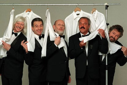 Les Luthiers: Carlos López Puccio, Jorge Maronna, Marcos Mundstock, Daniel Rabinovich y Carlos Núñez Cortés.