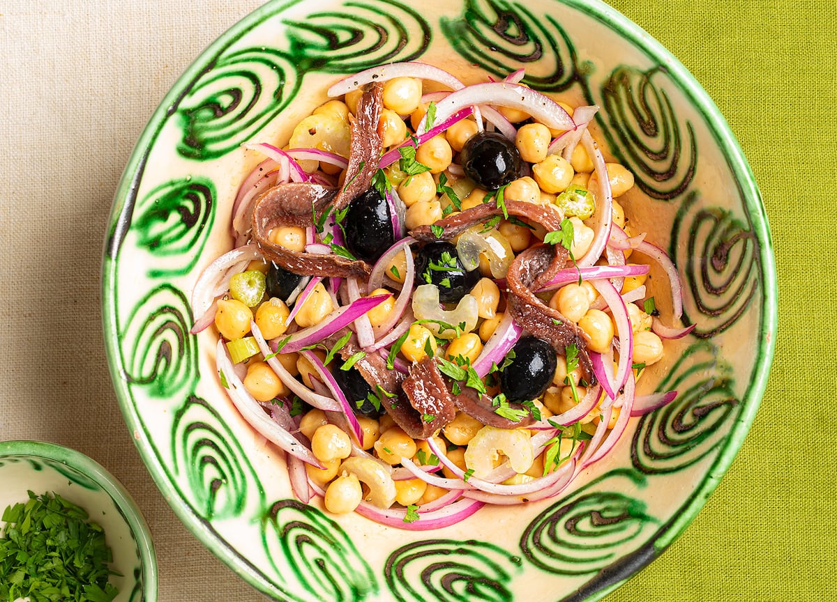 Ensalada de garbanzos y apio