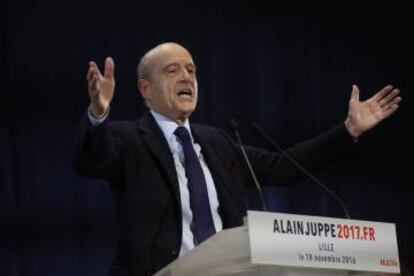 El alcalde de Burdeos, Alain Juppé, en un mítin en Lille.