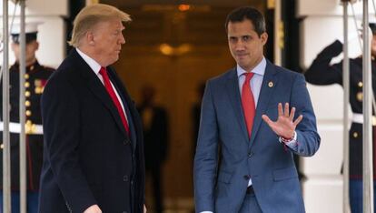 El presidente Donald Trump recibe al presidente interino de Venezuela Juan Guaidó en la Casa Blanca.