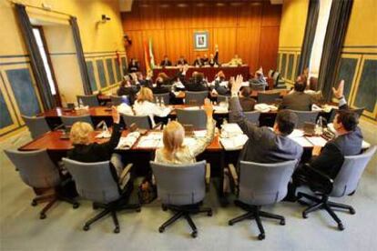 Reunión de la comisión para la reforma del Estatuto en el Parlamento andaluz.