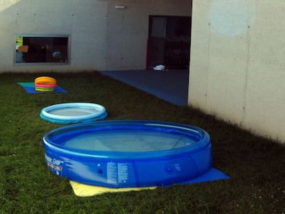 Piscinas de la guarder&iacute;a de la Xunta en Betanzos donde se produjo la muerte de la peque&ntilde;a.