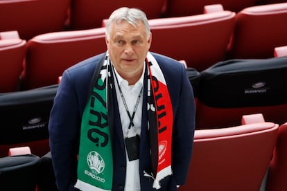 Víktor Orbán este martes durante el partido de la Eurocopa de fútbol entre Hungría y Portugal, en Budapest.