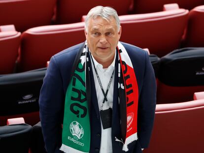 Víktor Orbán este martes durante el partido de la Eurocopa de fútbol entre Hungría y Portugal, en Budapest.