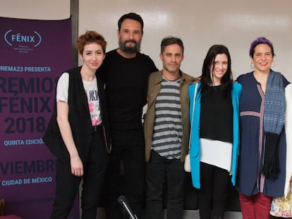 Sofía Gala, Rodrigo Santoro, Gael García, Antonella Costa, Ursula Pruneda, Carmiña Martínez y Karine Teles. 