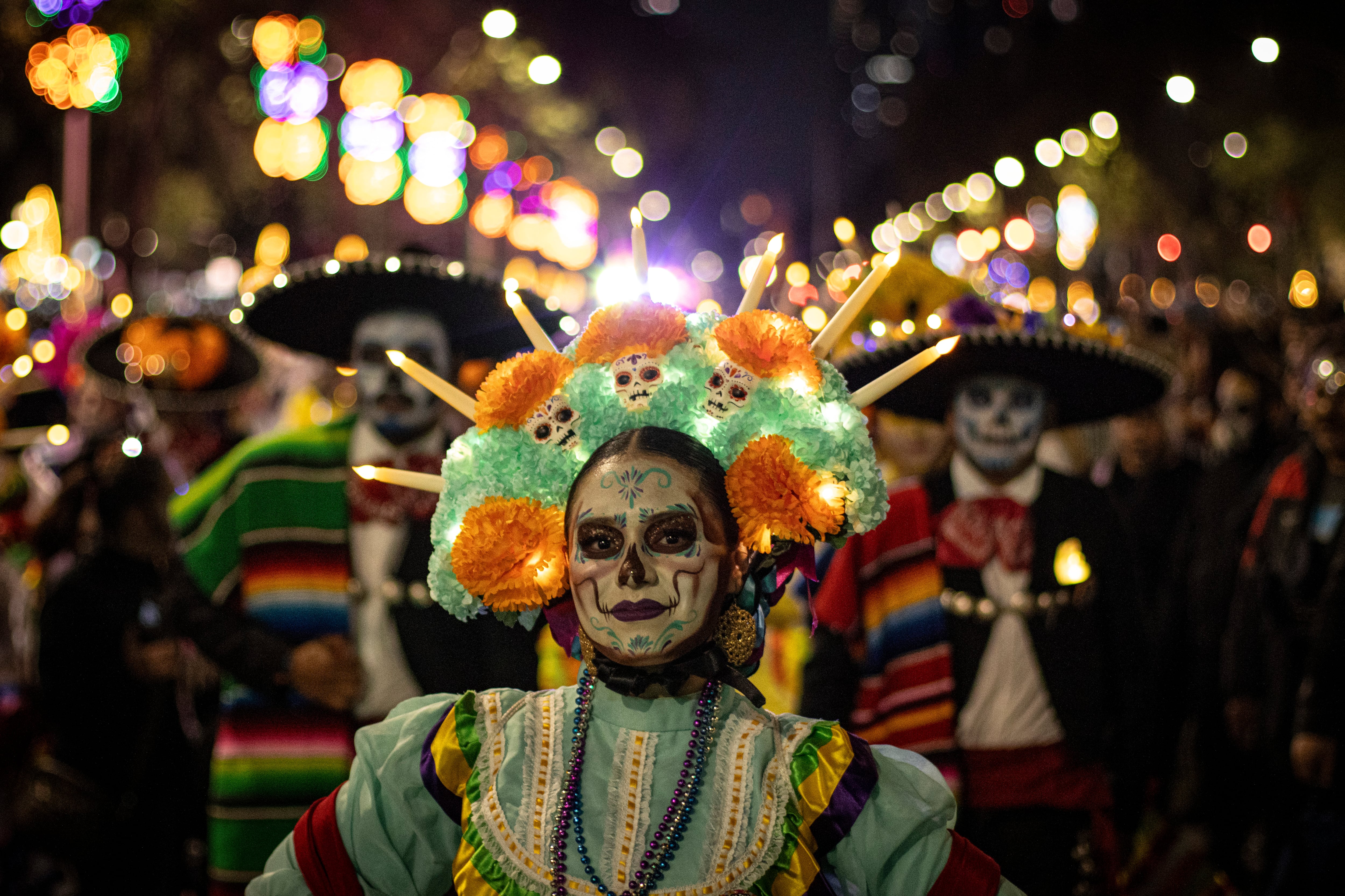 La Mega Procesión de catrinas 2026 llena de luces, calaveras y flores a la capital mexicana