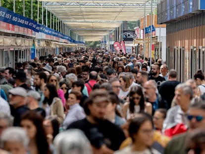 La Feria del Libro de Madrid durante el primer fin de semana.