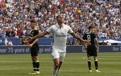 Mariano celebra su gol ante el Chelsea.