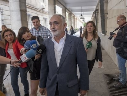 Fernando Villén, exdirector de la desaparecida Fundación Andaluza Fondo Formación y Empleo (Faffe), en los juzgados sevillanos en 2018.