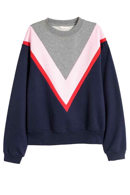 Sudadera en bloques de color de H&M (39,99 euros).