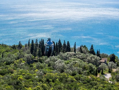 Stunning view of the Atlantic over the Monastery of Our Lady of Arrábida near the city of Setúbal (Portugal).