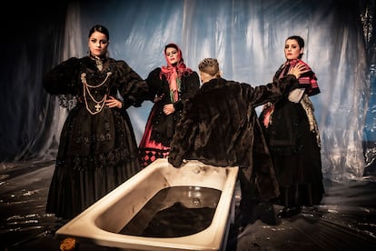 Sabela Maneiro, Aida Tarrío y Olaia Maneiro
son Tanxugueiras.
