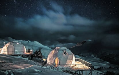 Noche en la nieve en el alojamiento Las Mugas, en Formigal-Panticosa, Huesca.