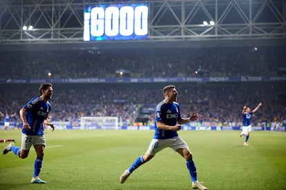 Francisco Portillo celebra su gol ante el Mirandés este sábado.