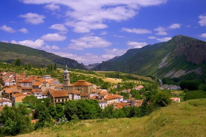 Vista de Torrecilla en Cameros (La Rioja).