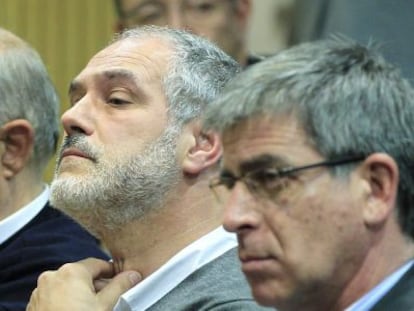 Zubizarreta, durante una rueda de prensa de Bartomeu.