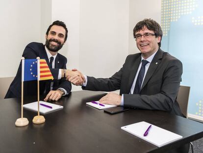 Torrent y Puigdemont, el 24 de enero en Bruselas.