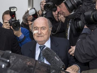 Blatter, tras su suspensión por parte de la FIFA el pasado lunes.