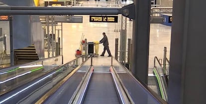 El aeropuerto de Adolfo Suárez-Madrid Barajas casi vacio la semana pasada.