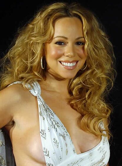 La cantante de <i>Touch My Body</i> (<i>Toca mi cuerpo</i>), Mariah Carey, ha reconocido que apenas tiene tiempo para sentarse y leer; pero asegura que siempre encuentra un momento para leer las Sagradas Escrituras, según informa la agencia BANG. "Sólo encuentro tiempo para leer la Biblia", ha declarado la cantante, que ni siquiera en vacaciones encuentra en un rato, pues está muy ocupada nadando y bronceándose.