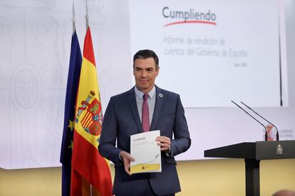 Spanish PM Pedro Sánchez at a news conference to review the executive's performance on Thursday.