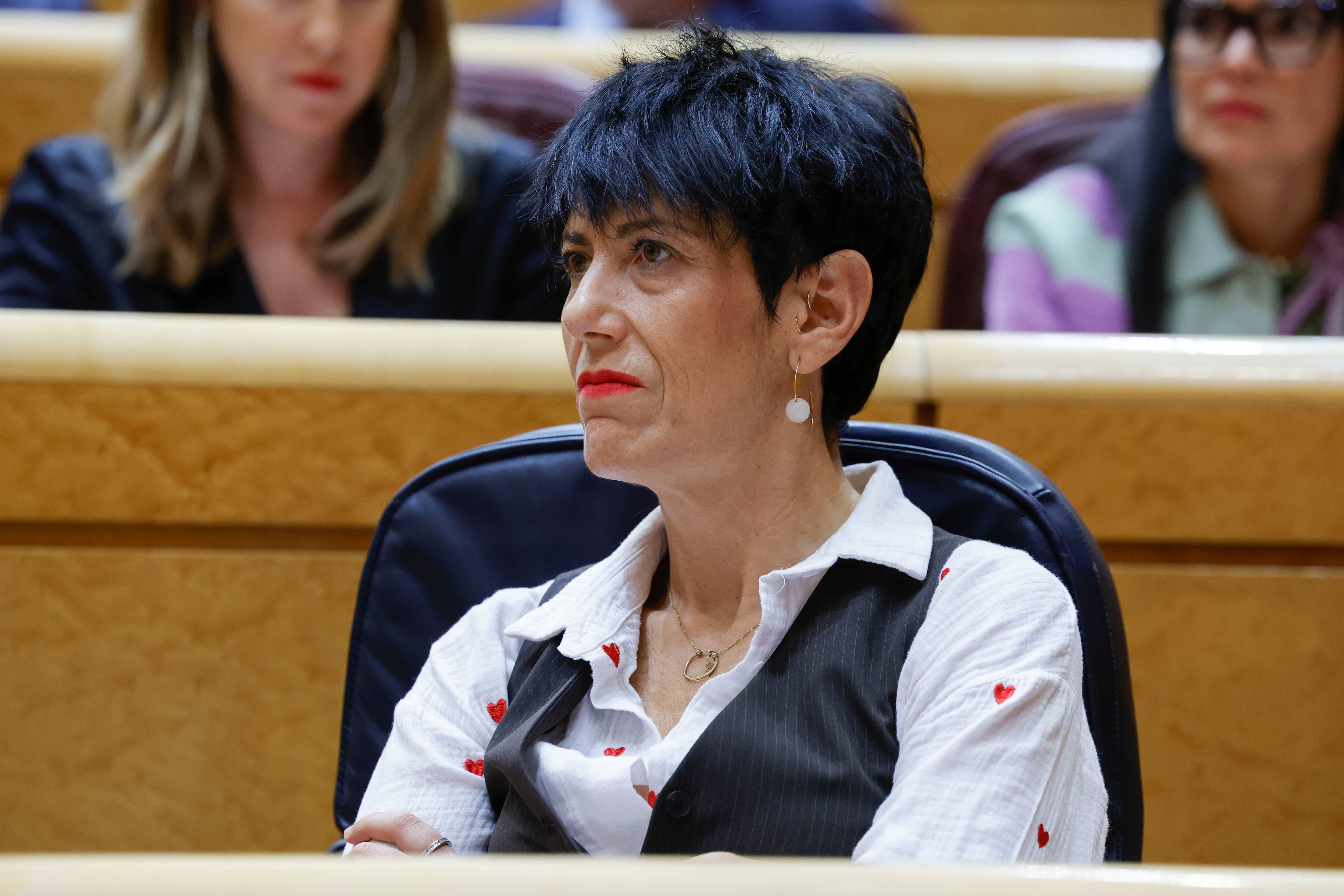 La ministra de Inclusión, Seguridad Social y Migraciones, Elma Saiz, durante un pleno del Senado.