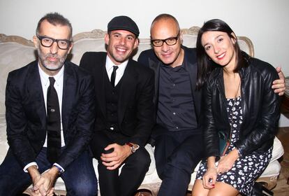 El director creativo y editor internacional de moda de ICON, Andrea Tenerani, junto al director general de ICON, Michele Lupi, y Juan Francisco Sierra