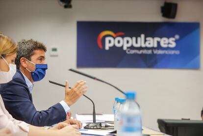 El presidente del PP valenciano, Carlos Mazón, durante la presentación de la propuesta fiscal del partido.
