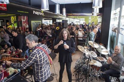 Un momento del concierto de Sopa de Cabra.