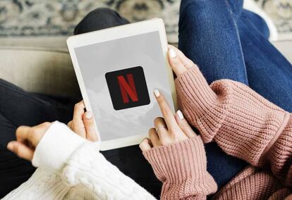 Netflix en un tablet blanco