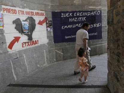 Pintadas por el acercamiento de los presos en Hernani.