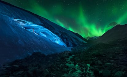 Aurora boreal visible desde el glaciar Athabasca, en Jasper (Canadá).