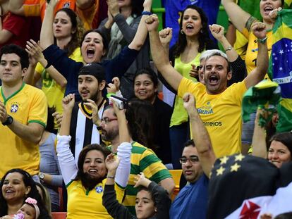 Torcida comemora durante os Jogos