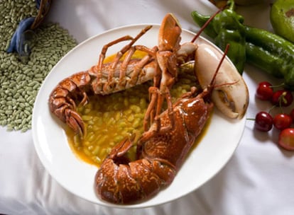 Uno de los platos estrella del restaurante asturiano Ferreiro, verdinas con bogavante